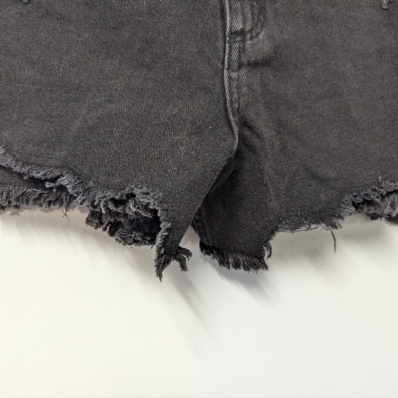 H&M Black Denim Shorts - Picture 4 of 10